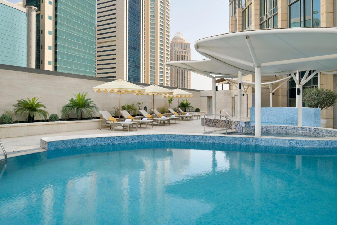 Le Meridien City Center Доха Екстериор снимка