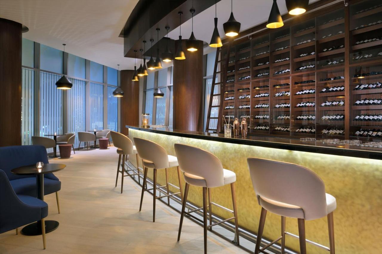 Le Meridien City Center Доха Екстериор снимка