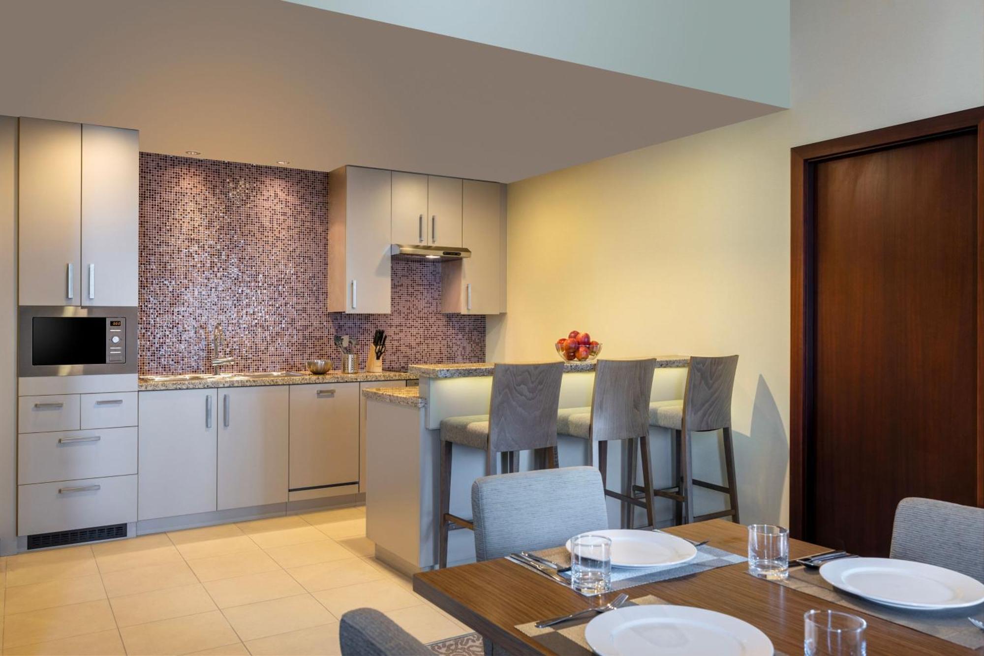 Le Meridien City Center Доха Екстериор снимка