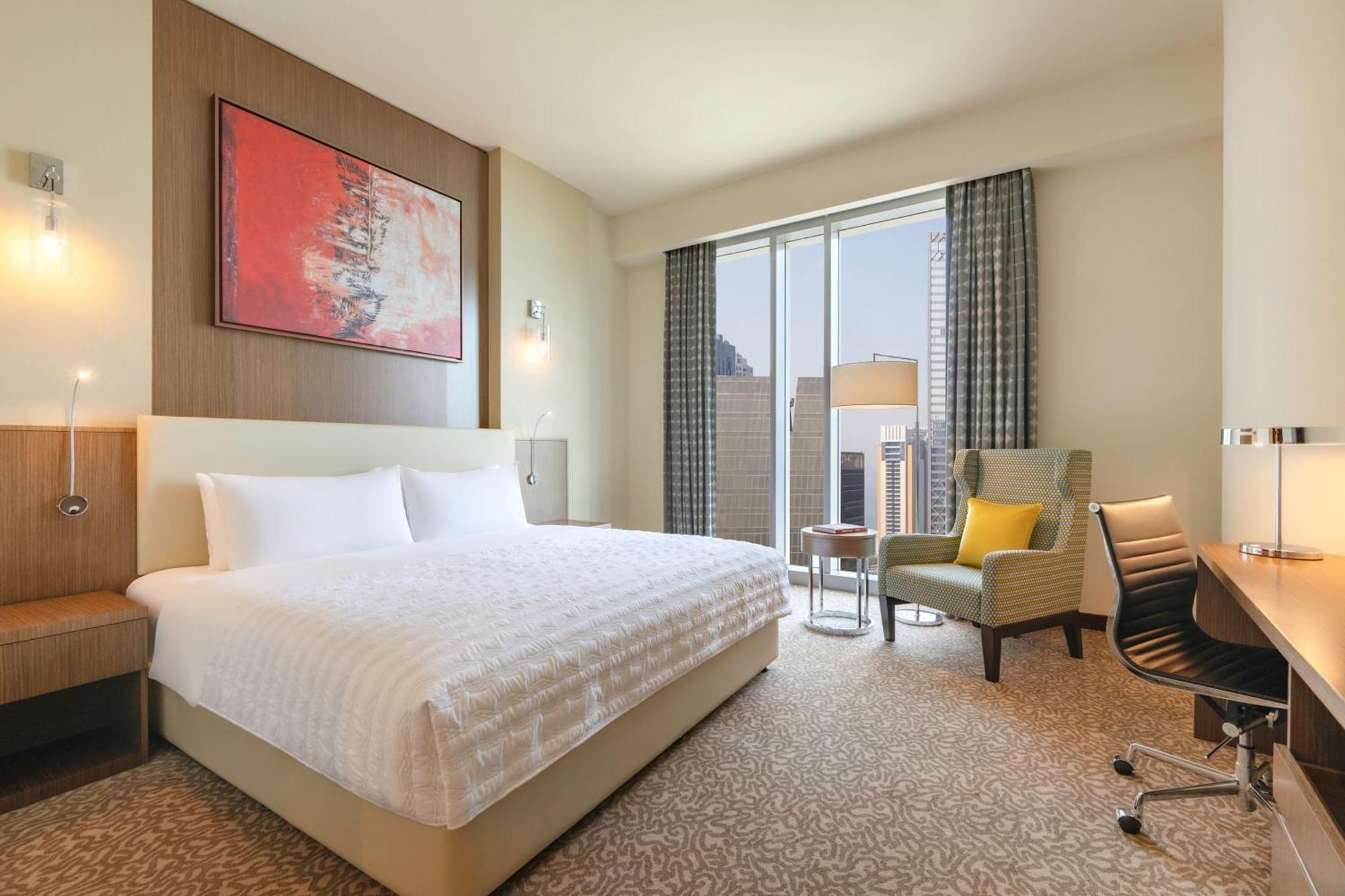 Le Meridien City Center Доха Екстериор снимка