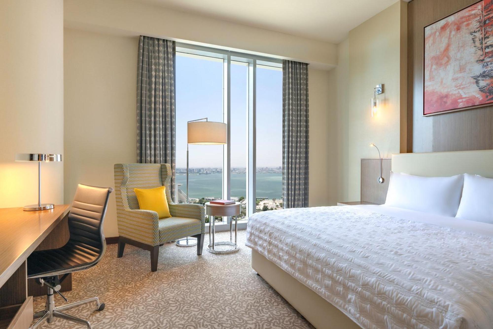 Le Meridien City Center Доха Екстериор снимка